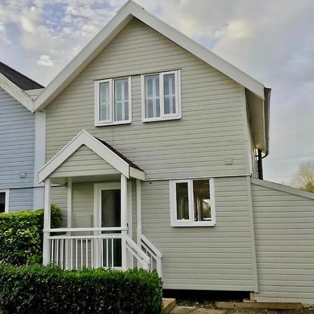 Nola Lodge Cirencester Exterior photo